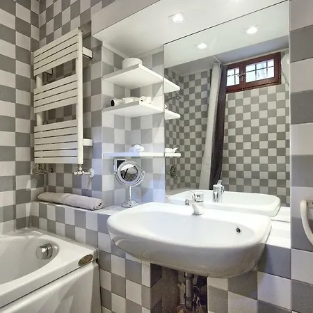 Tower Farnese Penthouse Apartment