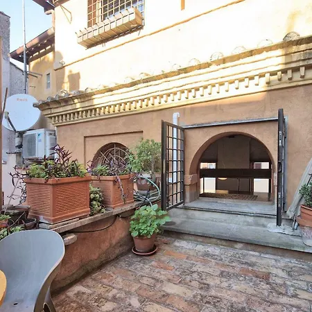Tower Farnese Penthouse *
